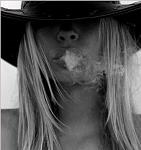 Conniiee_